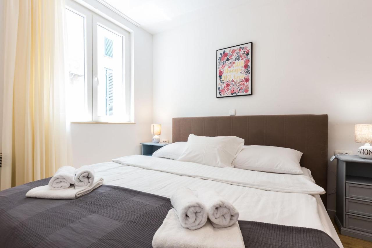Karla'S Exclusive Central Apartment ซาดาร์ ภายนอก รูปภาพ