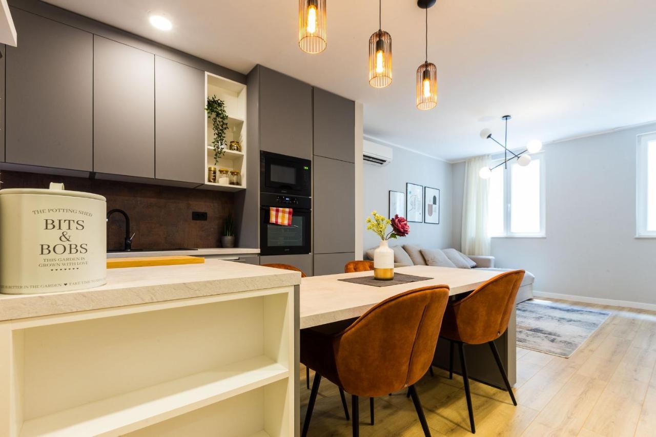 Karla'S Exclusive Central Apartment ซาดาร์ ภายนอก รูปภาพ