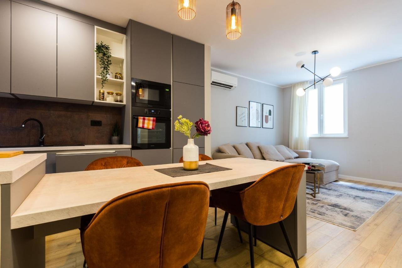 Karla'S Exclusive Central Apartment ซาดาร์ ภายนอก รูปภาพ
