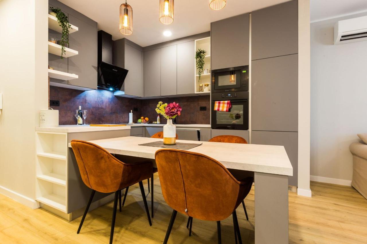 Karla'S Exclusive Central Apartment ซาดาร์ ภายนอก รูปภาพ