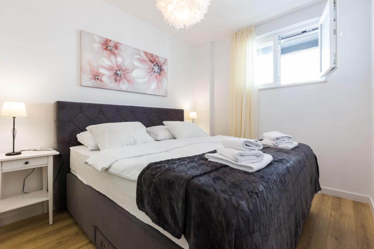 Karla'S Exclusive Central Apartment ซาดาร์ ภายนอก รูปภาพ